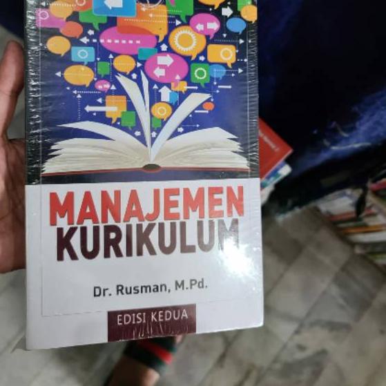 

TERLARIS Manajemen kurikulum edisi 2 by Rusman