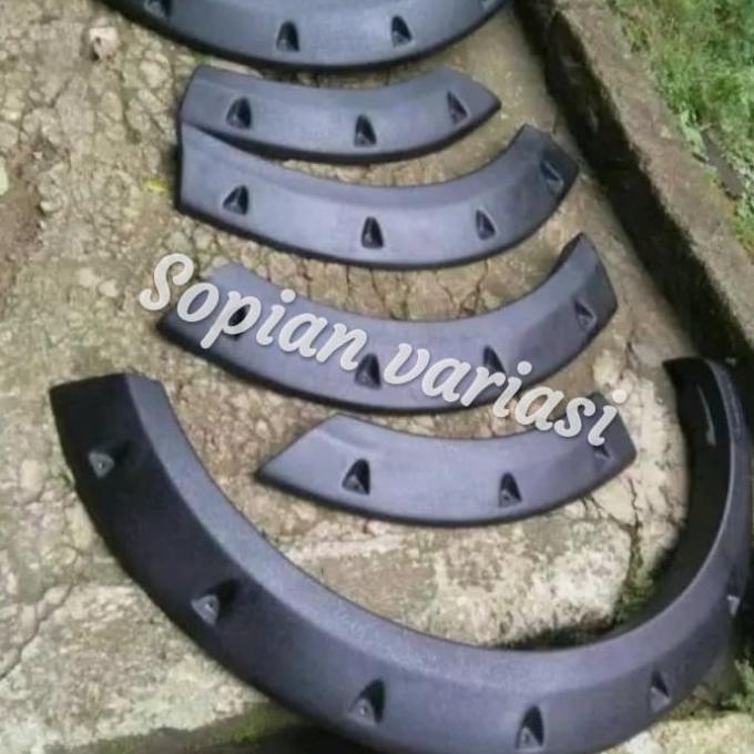 Over Fender Pajero Sport