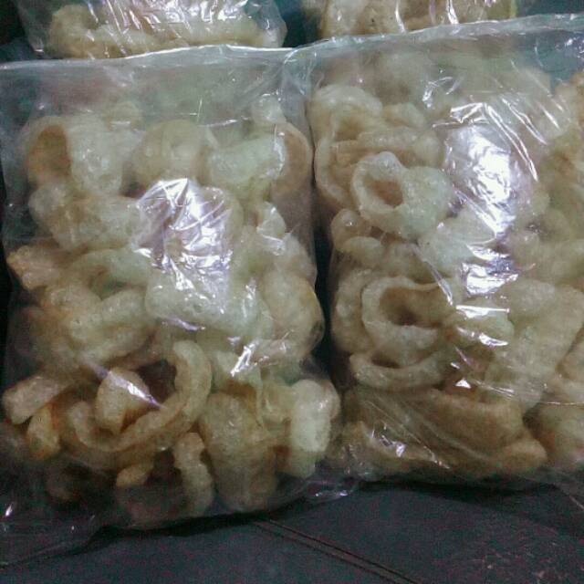 

Krupuk rambak kerbau matang