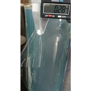 

PLASTIK MIKA METERAN 0,3 mm (wrapping, pembungkus, kado, elektronik)