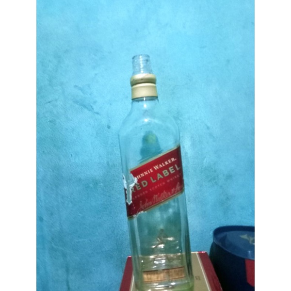 botol bekas minuman keras red label