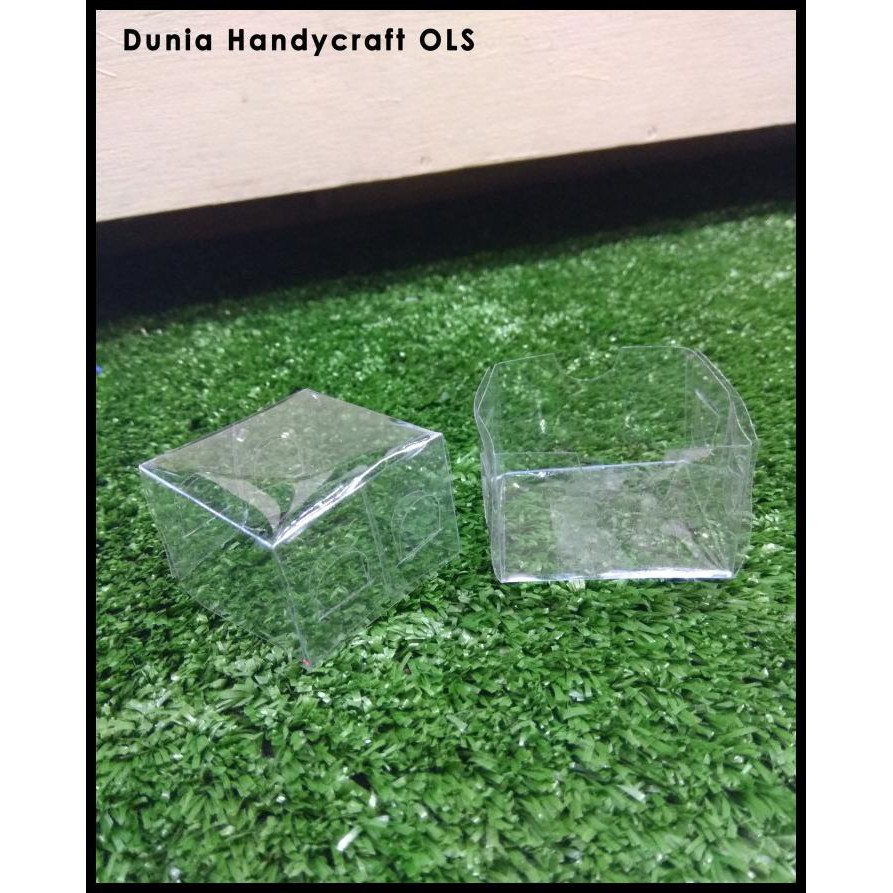 

KOTAK MIKA SOUVENIR 4,5 X 4,5 X 3 - HADIAH - KADO - VALENTINE - GIFT