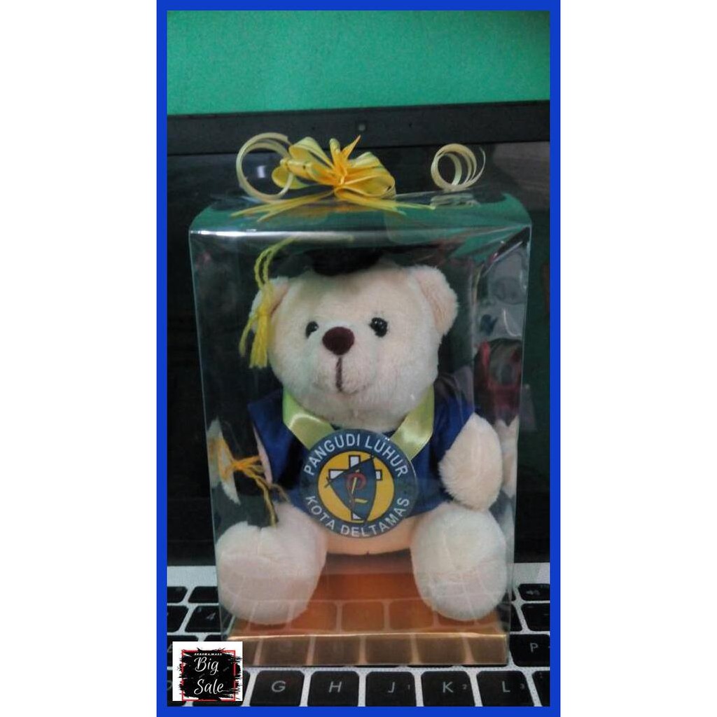 

WISUDAAKENOB- BEAR WISUDA SERAGAM KEMASAN MIKA -ASLIII.