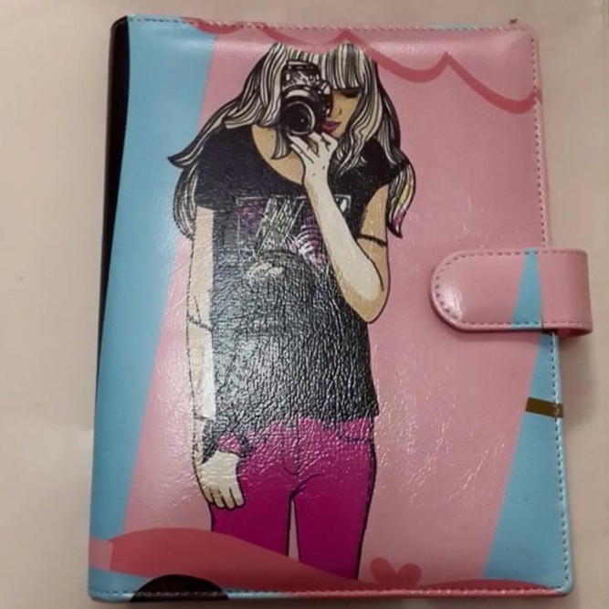

Binder Cewek Kamera