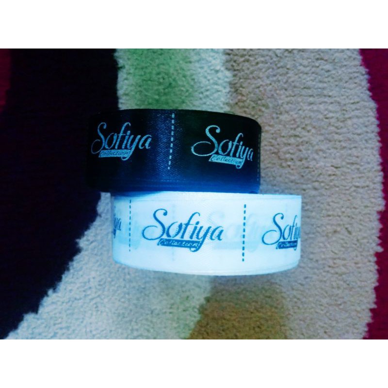 

label satu warna