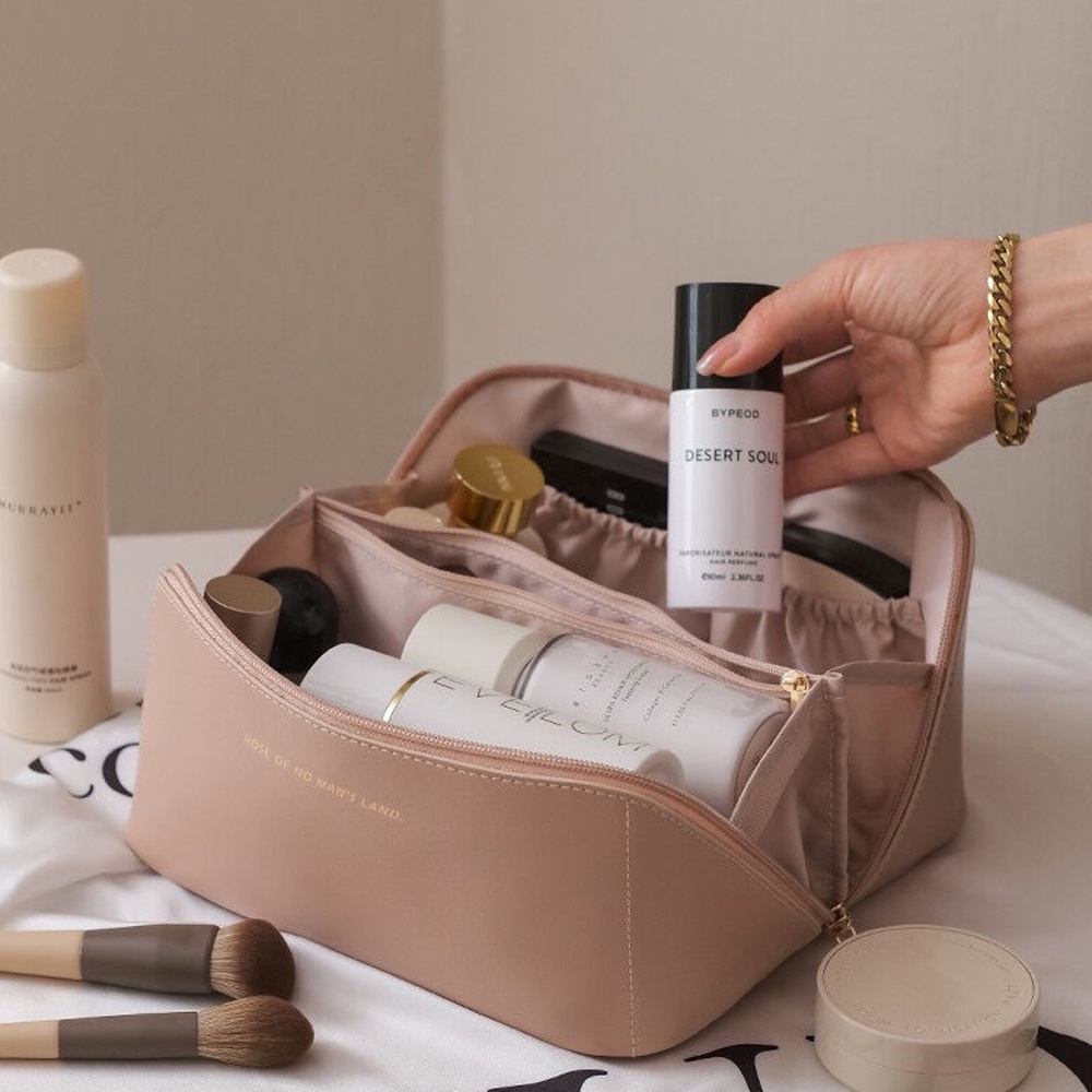 POUCH Cosmetic Bag Tas Kosmetik PU Women Travel Make Up Organizer Bag Pouch For Makeup Portable