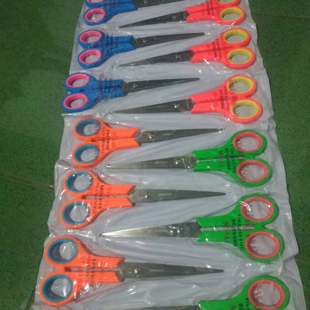 

Gunting Serbaguna