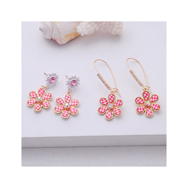 LRC Anting Fashion Gold Crystal Studded 925 Sterling Silver Drop Oil Flower Earrings D03326