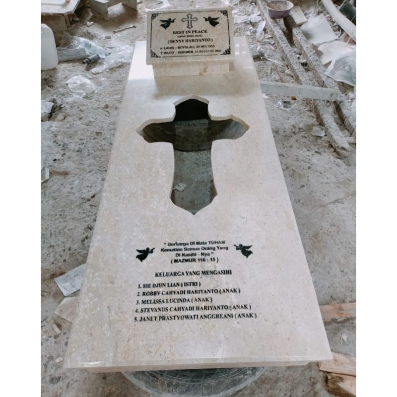 Kijing Makam Kristen Marmer Putih