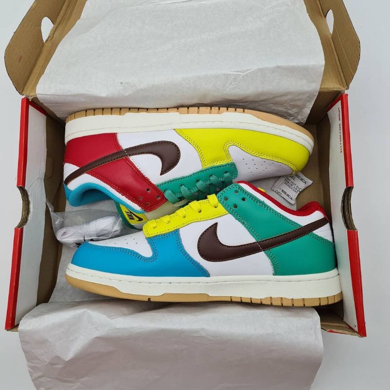 nike dunk colourful