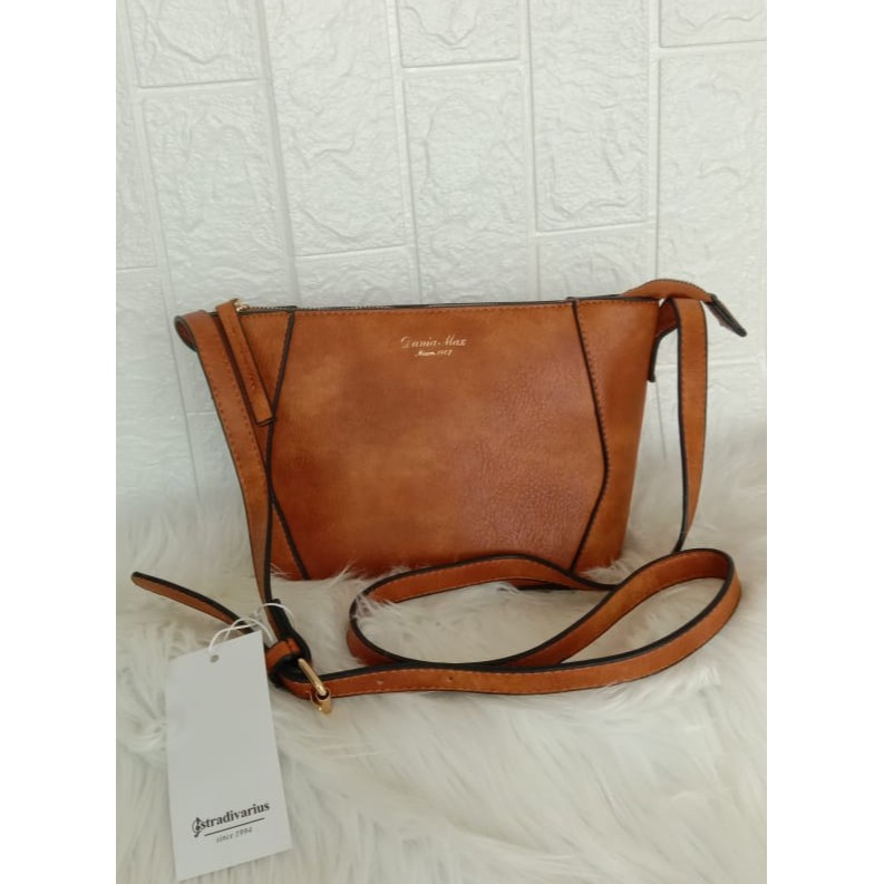 Tas slingbag fashion wanita simple strdvrs import#056