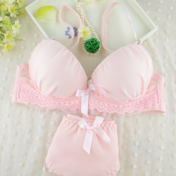 Set Bra Push Up Dengan Kawat Dan Celana Dalam Ukuran  32  34 