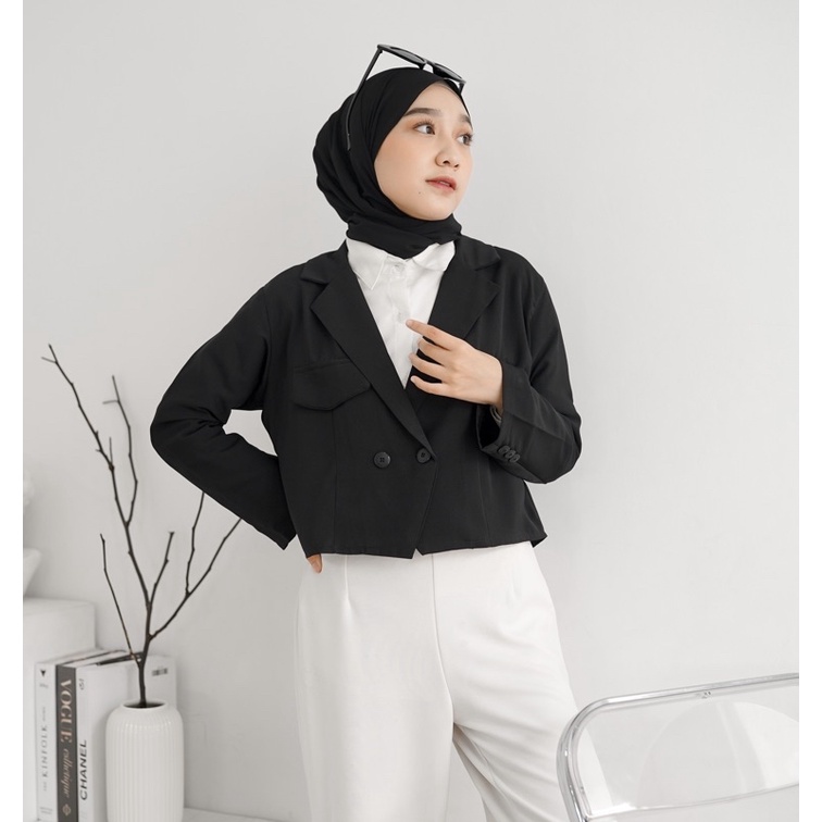 LORRA BLAZER CROP / (wajib baca deskripsi produk)