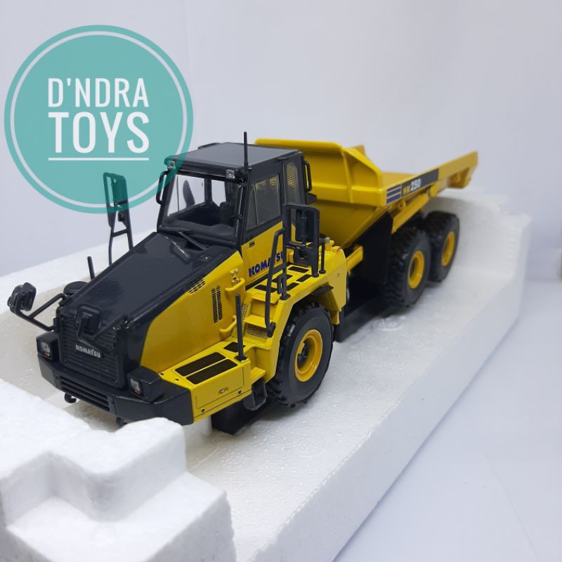 Diecast Alat Berat Komatsu HM250 Articulated Truck Miniatur 1:50
