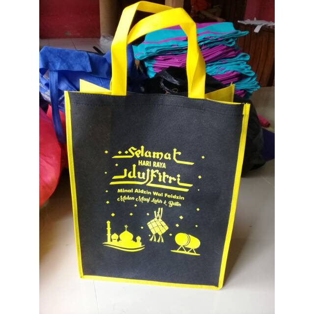 

Tas parcel hari raya POTRAIT p30×L15×T40