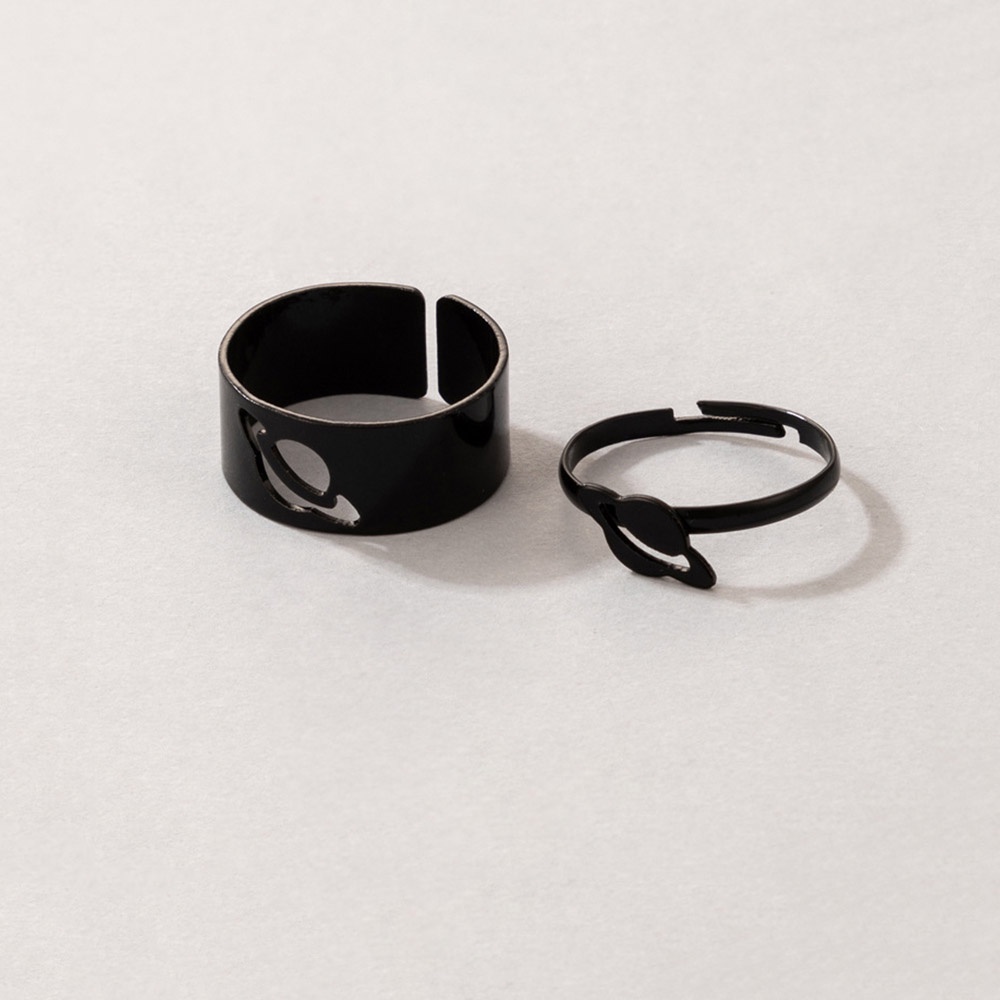 2pcs / Set Cincin Model Terbuka Desain Planet Geometri Warna Hitam Gaya Vintage Untuk Pria Dan Wanita