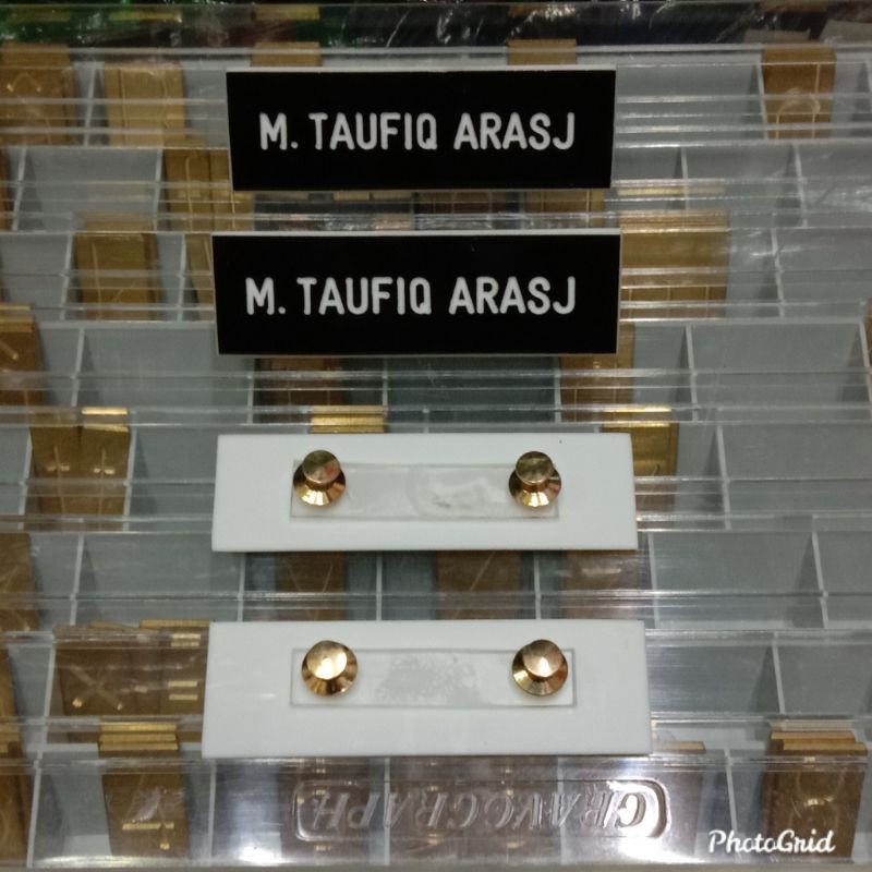 

Baru Name Tag Papan Nama Dada Tni/Polri- Paku Jambu Ready Stock