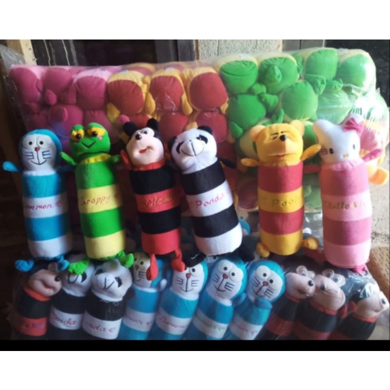 boneka guling karakter karakter S