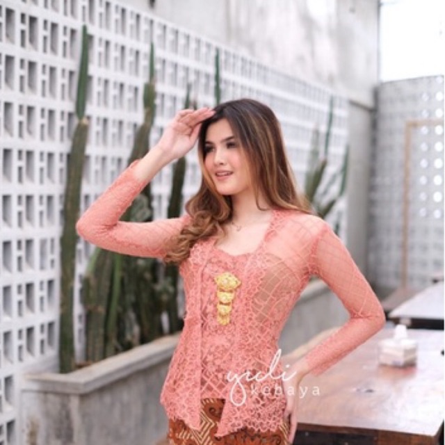 Kebaya Brokat Bali Jadi Semi Italy Norvina Premium | yuli_kebayabali