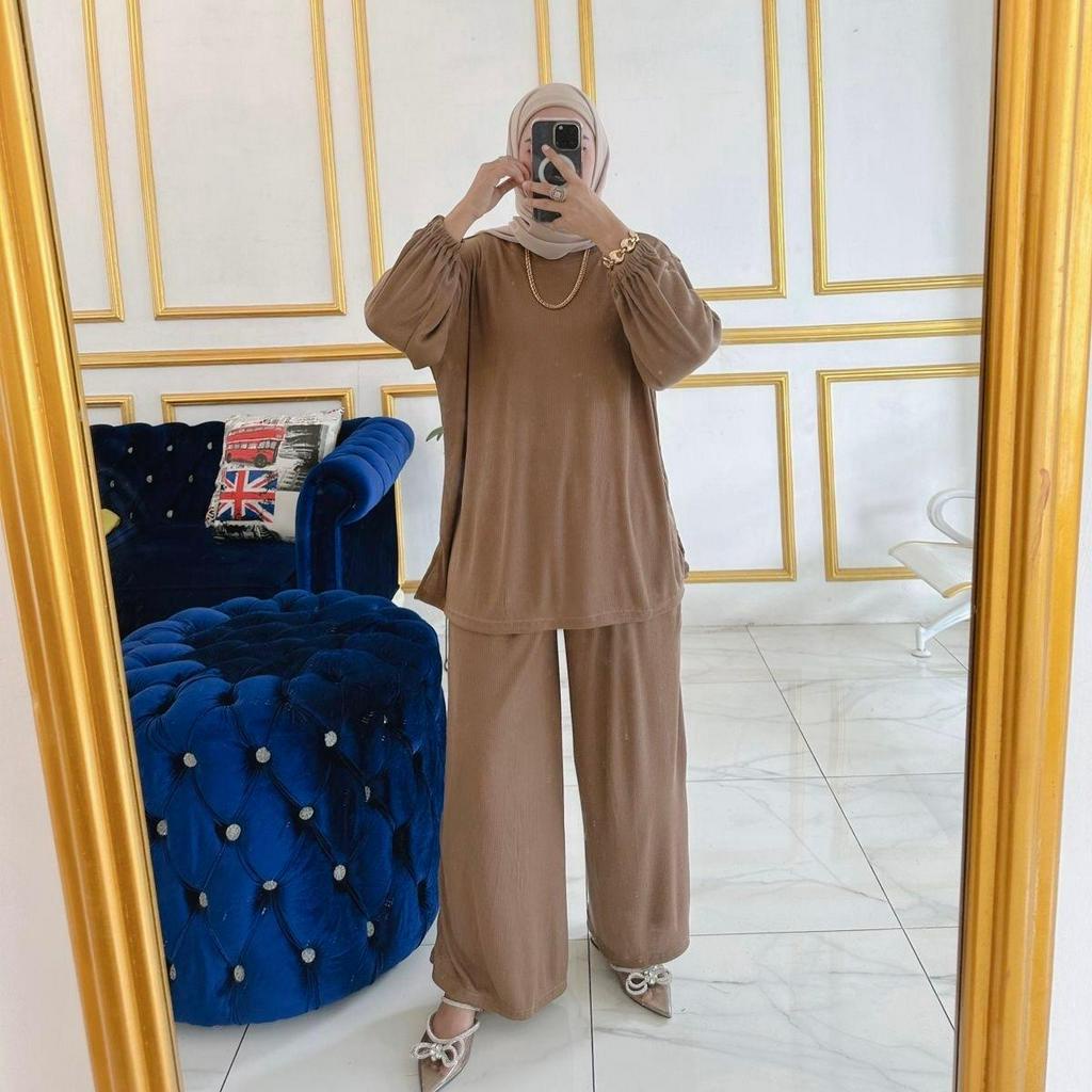 Elea Oneset Knit Rib Premium