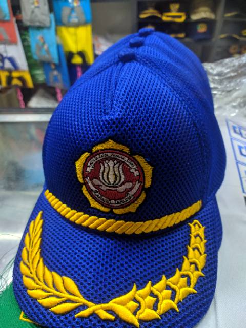 Topi karang taruna