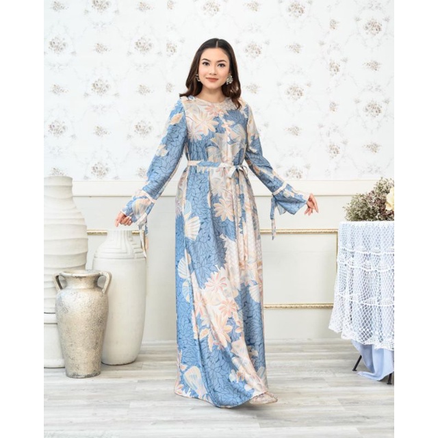 Alyssa Dress color Sapphire (Major Defect)