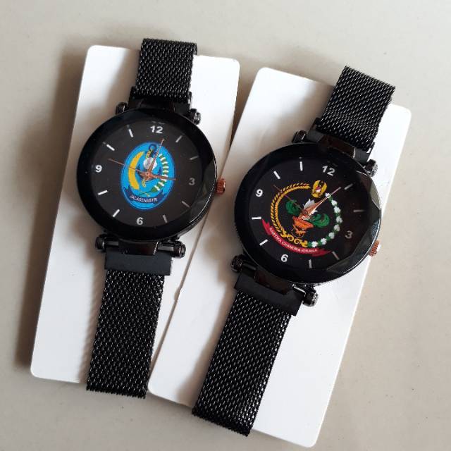 Jam tangan custom Tali Magnet