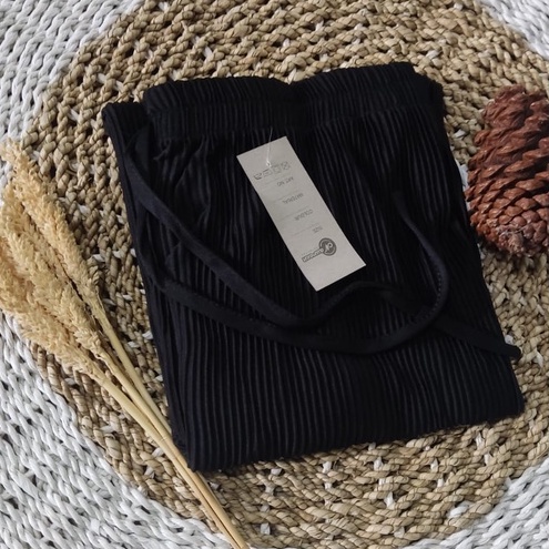 Celana Kulot Jumbo Plisket Lidi Kecil Premium Summer Highwaist Ribbon Pleated Cullotes Bawahan Wanita Termurah-hitam
