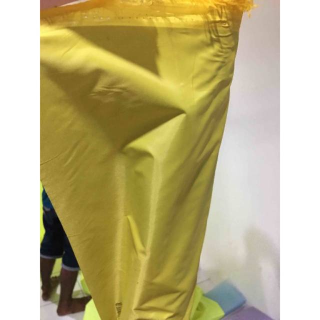 Kain Parasut Waterproof Taffeta Wp Anti Air Harga Per 1 Meter Lebar Kain 150 Cm Shopee Indonesia