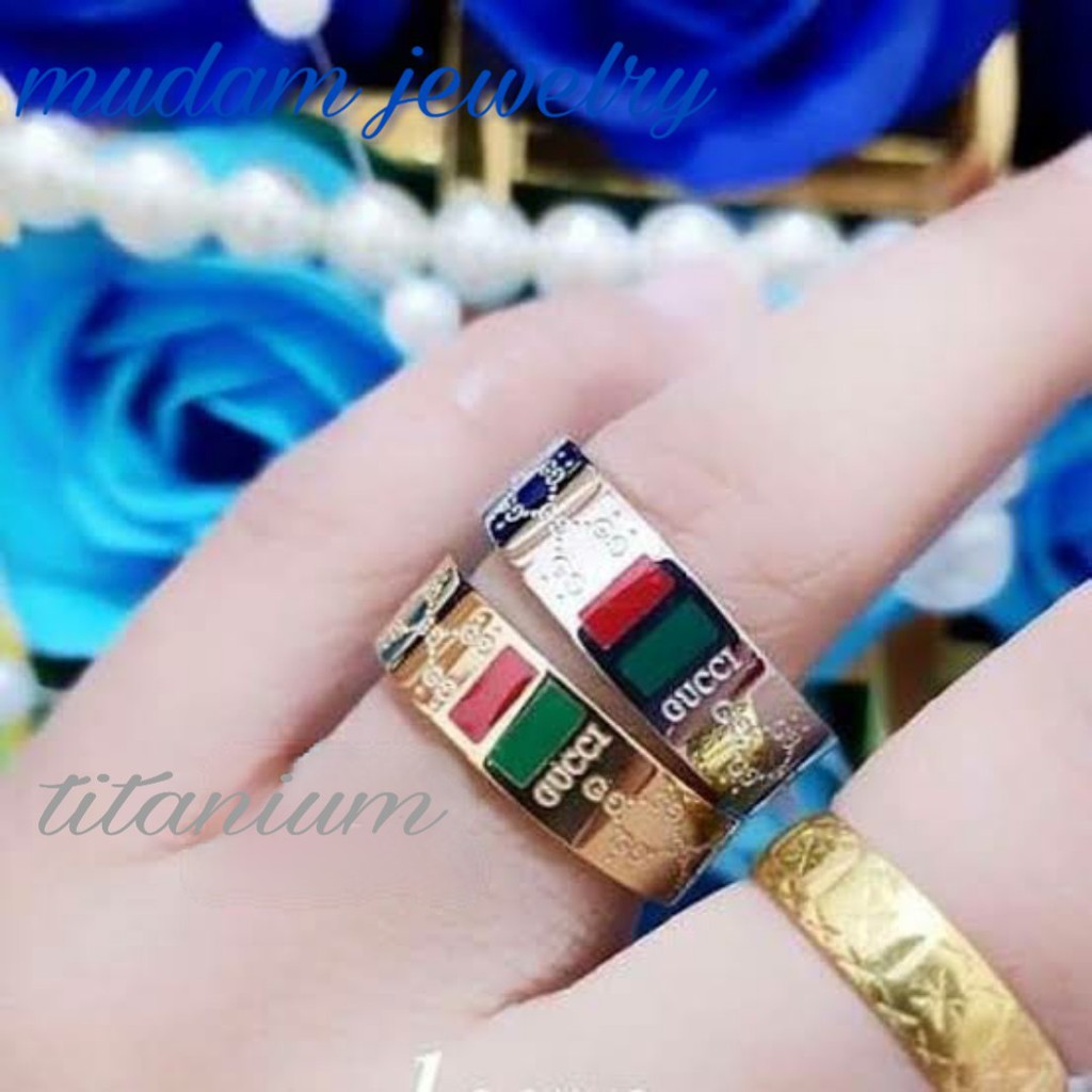 Cincin Unisex Titanium Gc Lapis Emas 18K