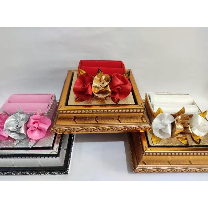 

AKSESORIS PERNIKAHAN BOX HANTARAN KOTAK CINCIN PERNIKAHAN DAN LAMARAN / KOTAK MAHAR CINCIN PERLENGKAPAN PESTA CRAFT
