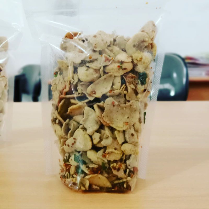 

KERIPIK BASRENG BASO GORENG 200 gr