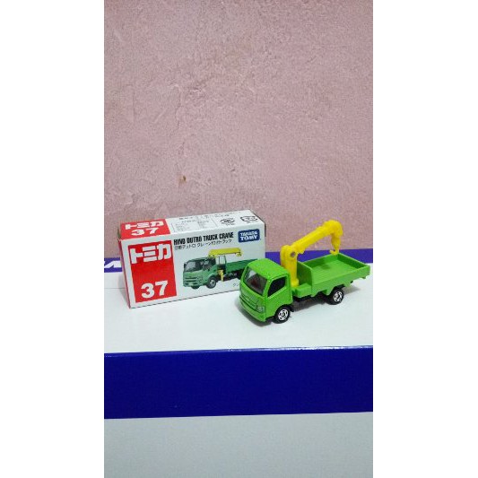 Jual miniatur tomica no 37 hino dutro truck crane Murah