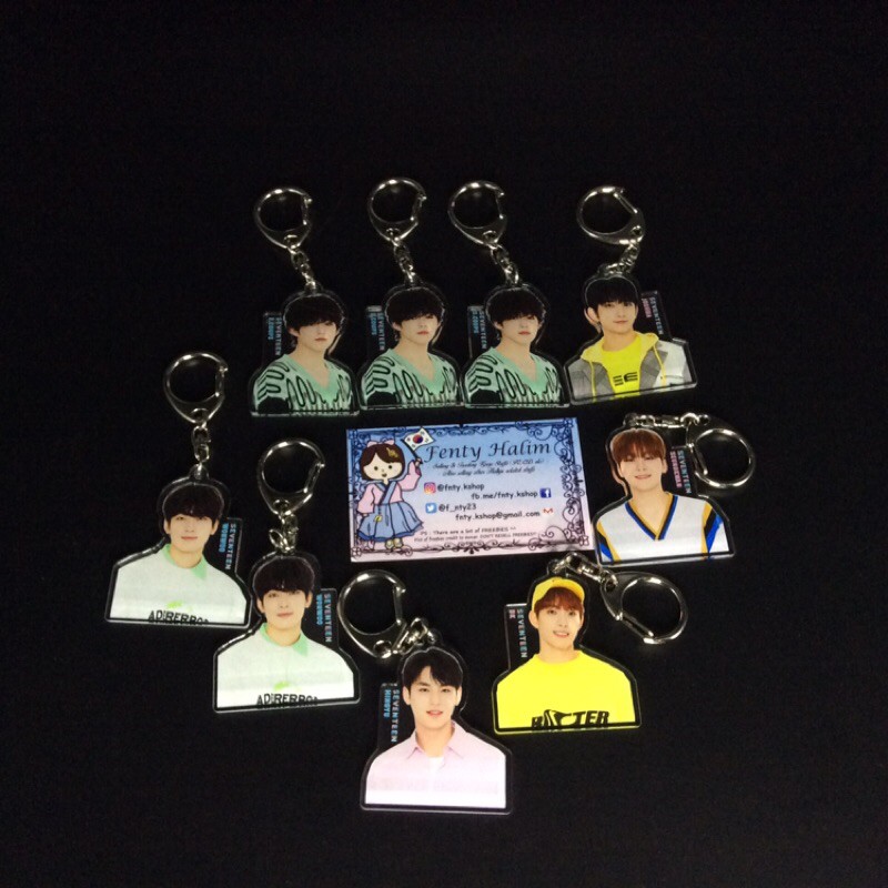 Seventeen 2020 Pop Up Store (Can Badge, Acrylic Charm, Standee)
