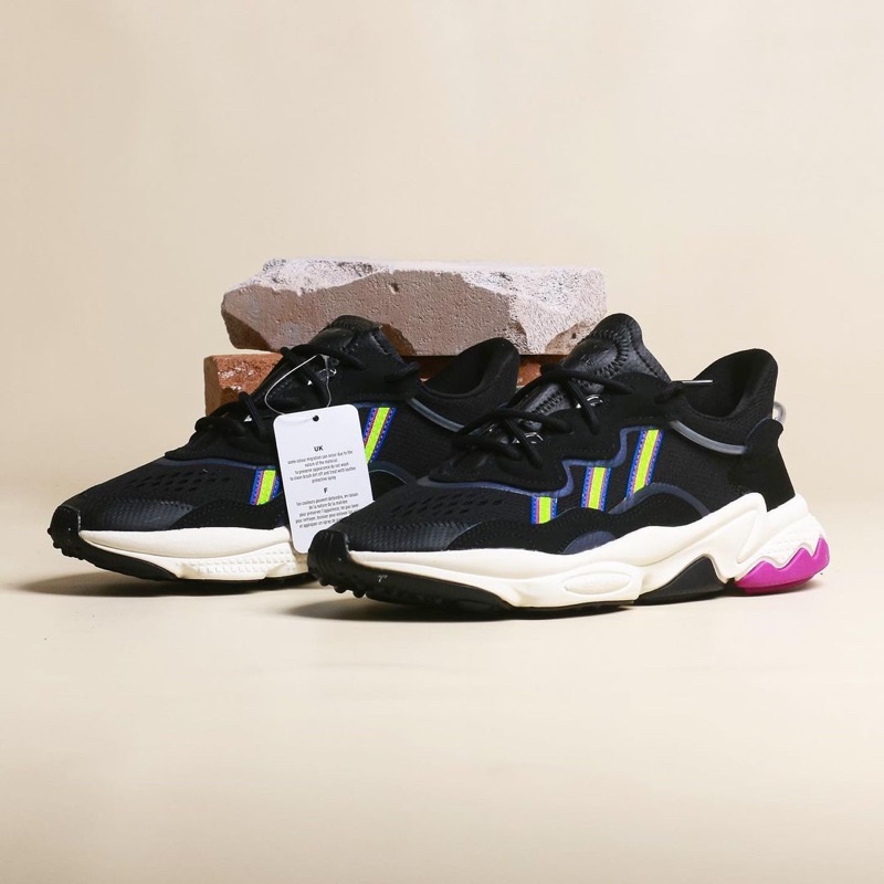 ozweego black and pink