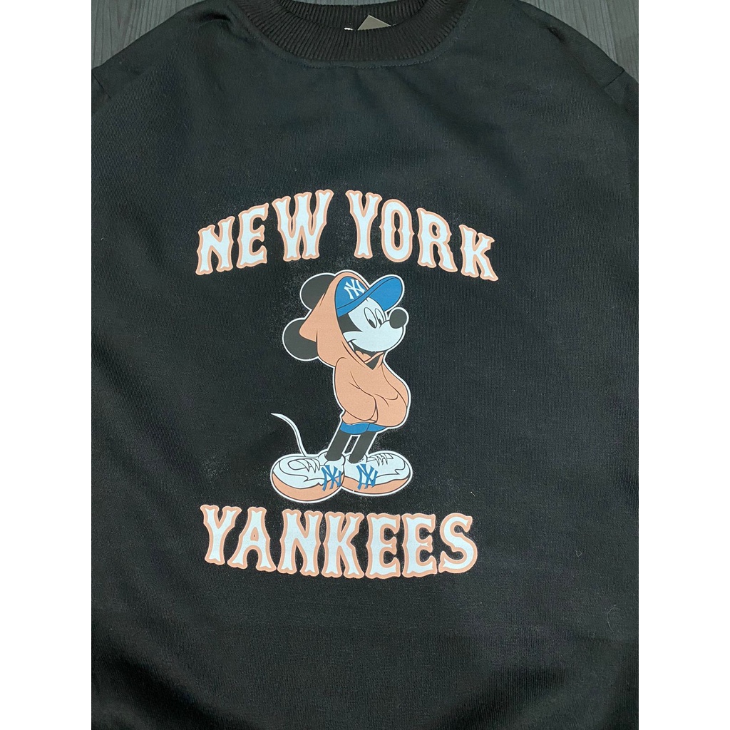 CREWNECK YANKES MICKY MOUSE DTF