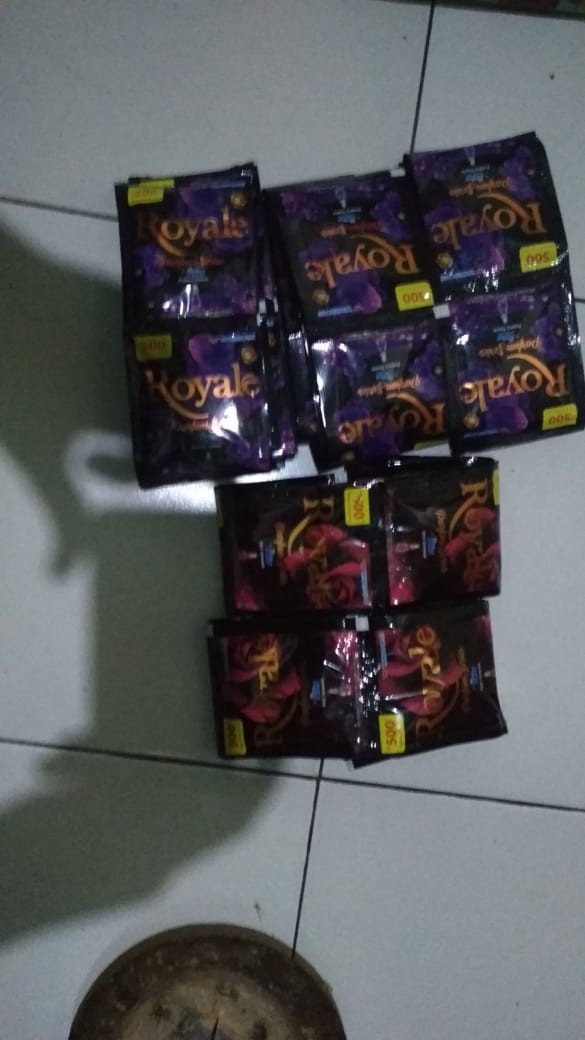 Royale Farpum Series Renteng (isi 12 Sachet)