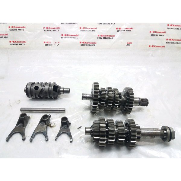 gigi rasio ninja 150 r rr 2014 transmisi ninja r rr gear box ninja r rr set