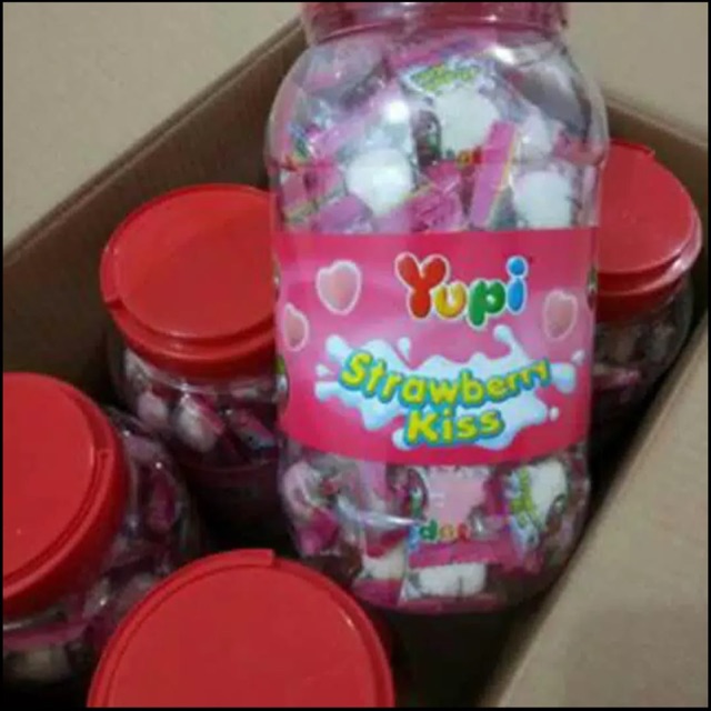 

Yupi kiss | Permen strawberry yupi kiss | Yupi strawberry kiss