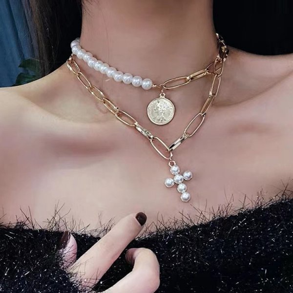 Set Kalung Rantai Ular Multilayer Dengan Liontin Kupu-Kupu + Mutiara Untuk Wanita Butterfly