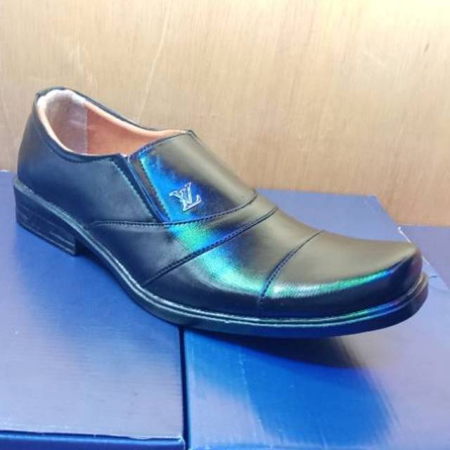Sepatu Pantofel Kerja Louis Vuitton / Pantovel / Vantopel / Vantofel / Pantopel / pria / Pesta