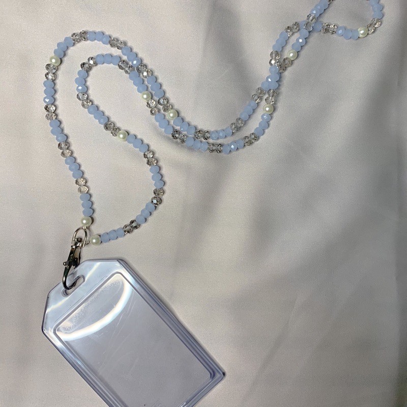 

Lyse Lanyard