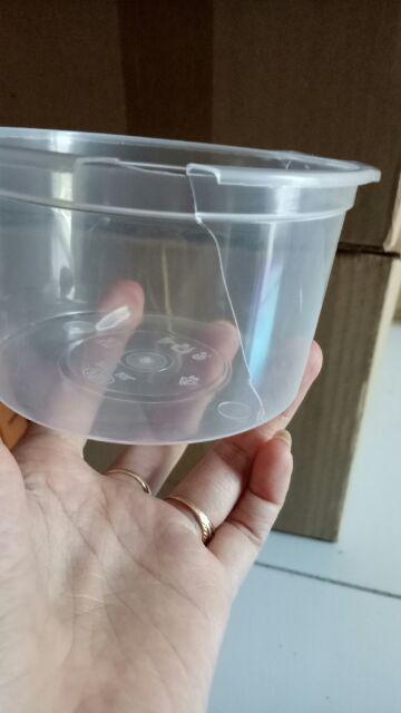 Thinwall 300 Ml Round + Tutup Merek Fim  Harga 1 Roll Isi 25 Pcs