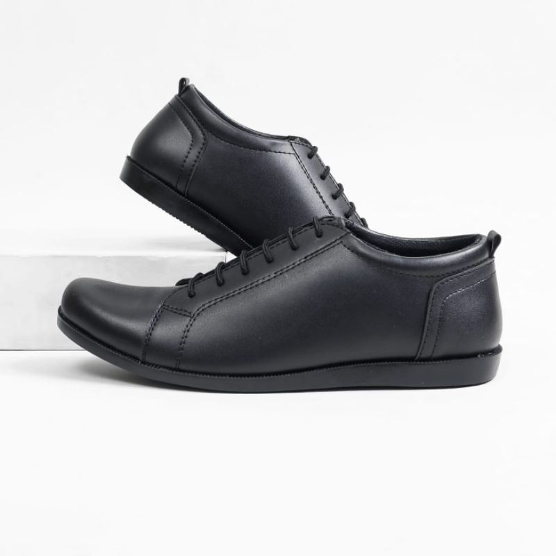 Sepatu Formal Pria Casual Sepatu Kerja Pantofel Kulit Hitam