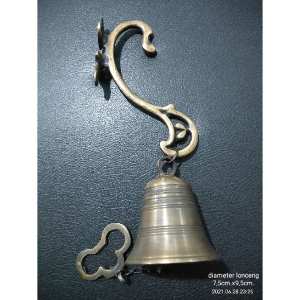 Bel pintu kuningan antik diameter lonceng 7,5cm.x9,5cm.