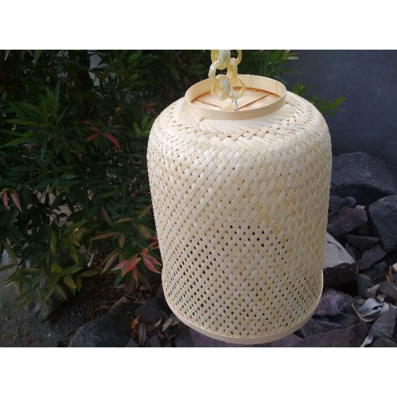 kap lampu gantung anyaman bambu model tabung