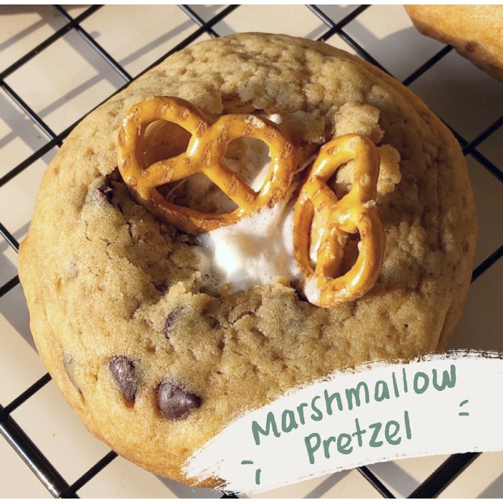 

Marshmallow Pretzel (Soft Cookies)