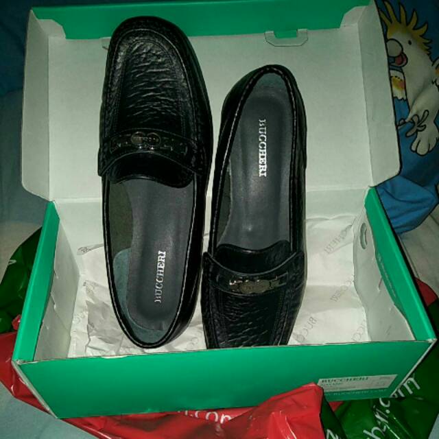 Buccheri sepatu pantofel wanita size 40 original bnib