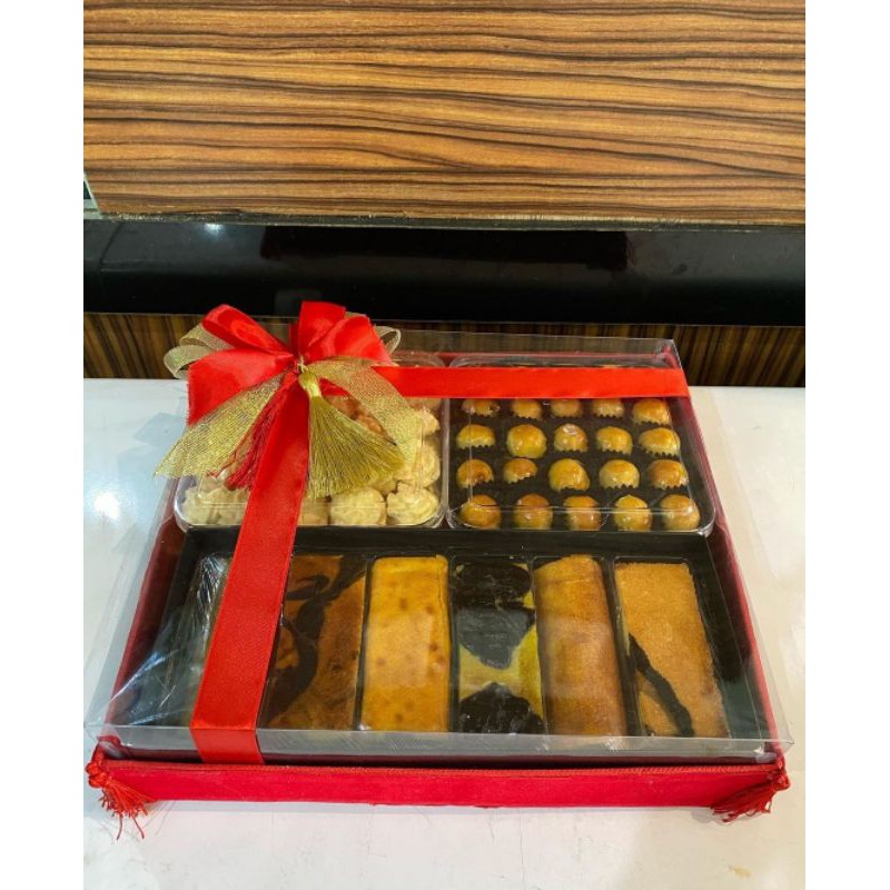 

Paket Kue Special Sincia