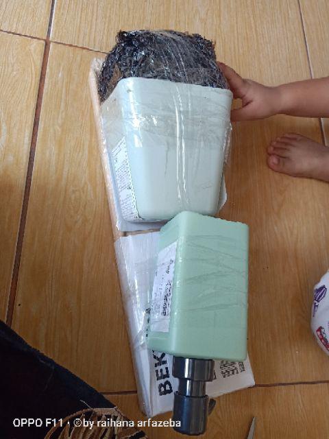 Dispenser Sabun, Hijau, Tempat Sabun Isi Ulang. Bahan Plastik  Ri597